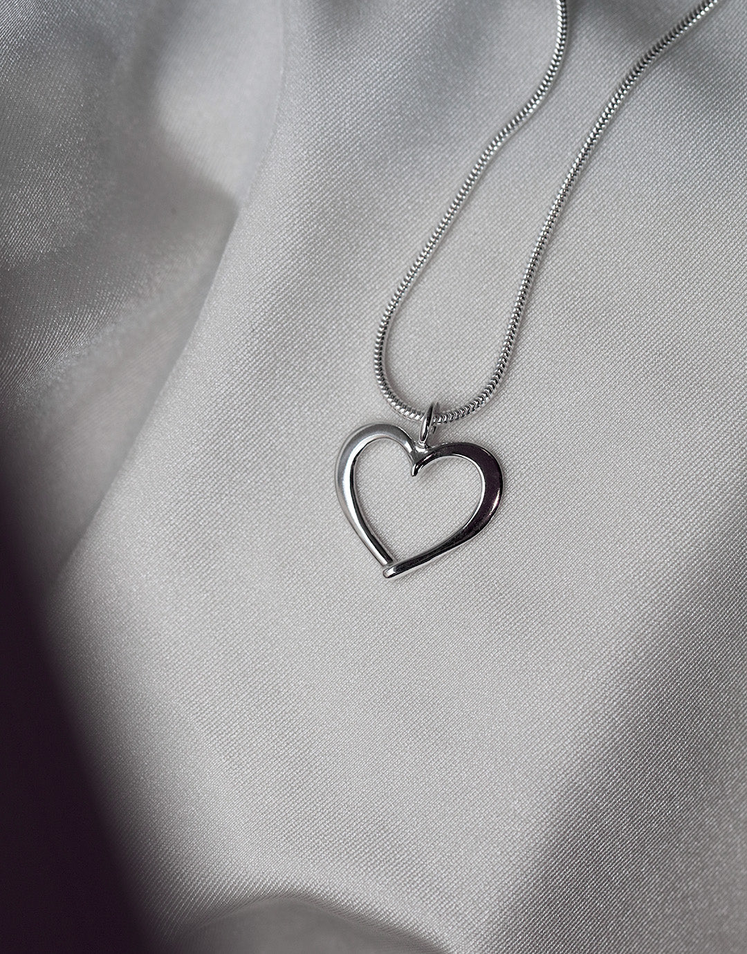 HJÄRTLIG (Hearty) L necklace