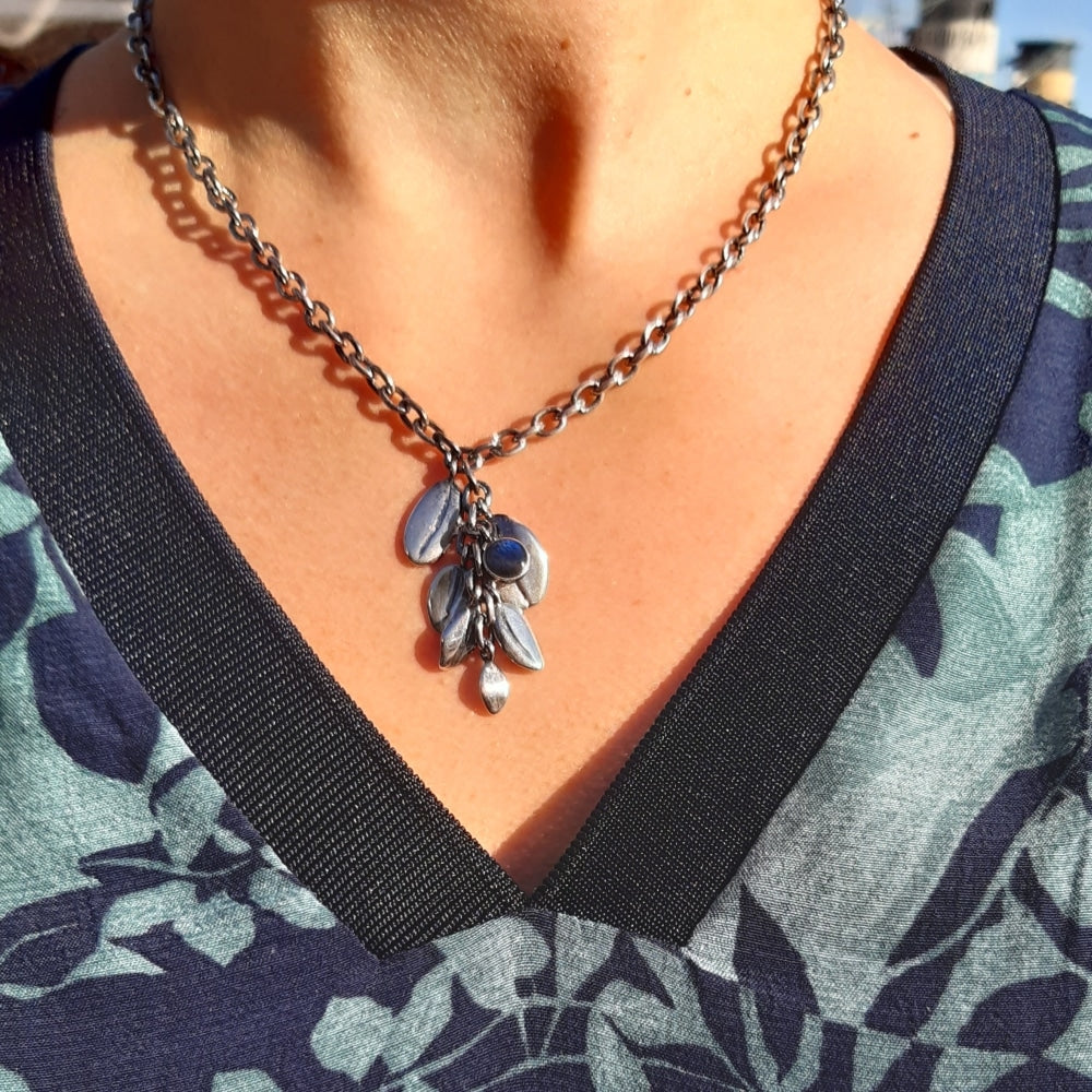 BLÅBÄR (Blueberry) necklace