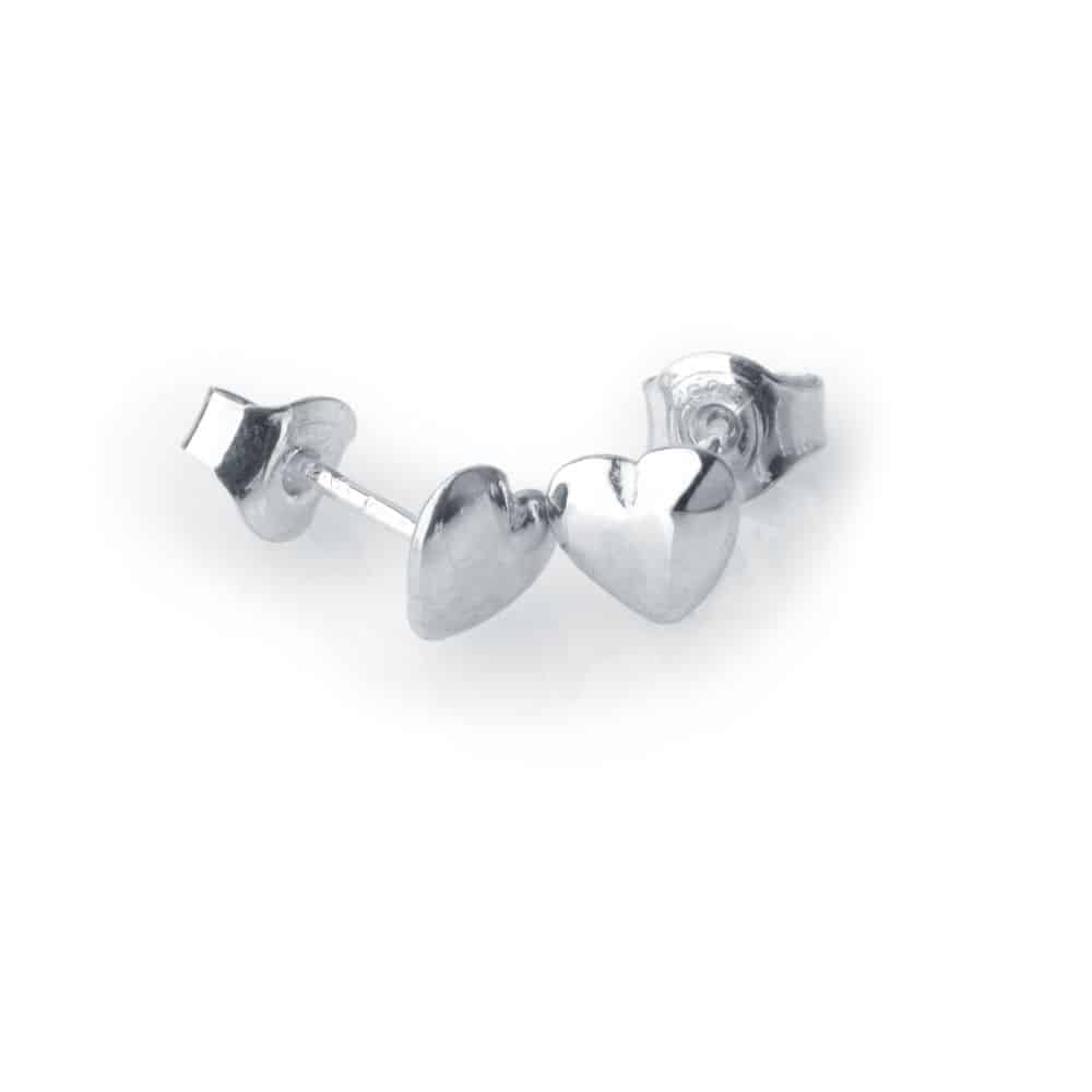 Sterling silver (sweet)hearts, earstuds with a soft round shape. Handcrafted by GULDVIVA.