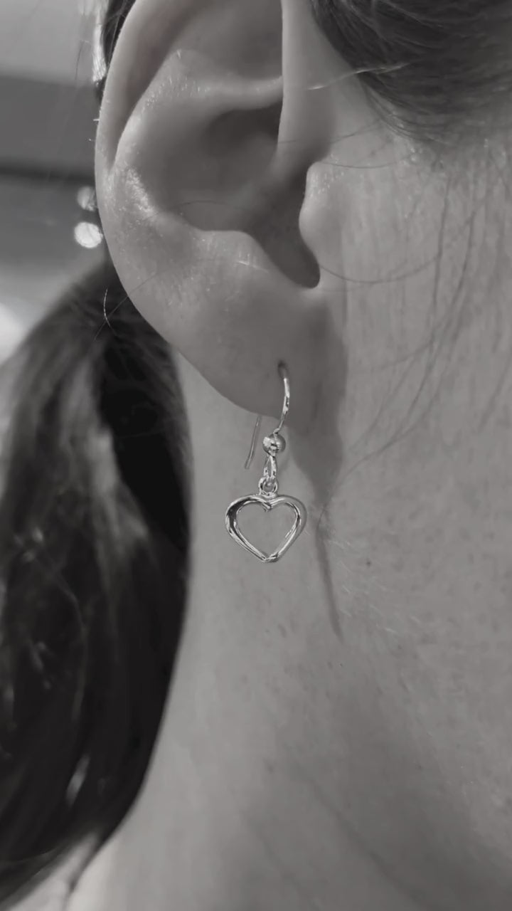 HJÄRTLIG (Hearty) earrings