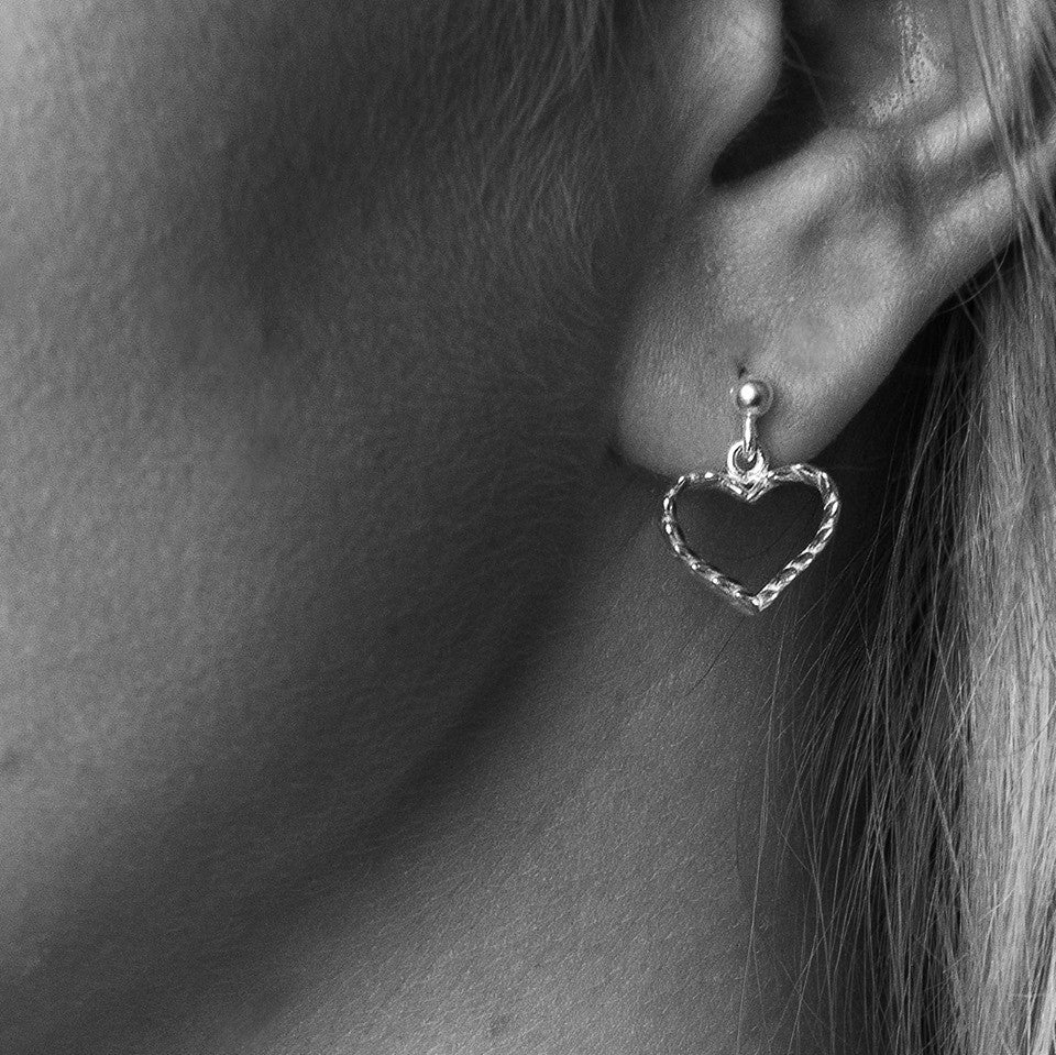 RÅGHJÄRTA (Rye Heart) earstuds