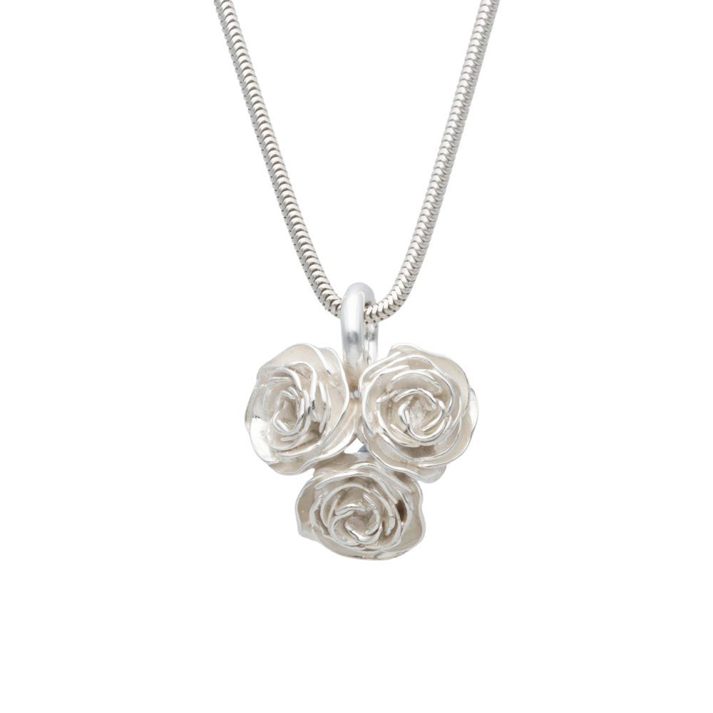 TRIPPLE ROS (Rose) necklace